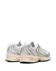 New Balance 530 trainers