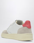 AUTRY Medalist sneakers in white/coral leather and suede