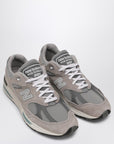 New Balance Made in UK 991v2 Sneakers in Taupe