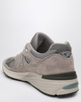 New Balance Made in UK 991v2 Sneakers in Taupe