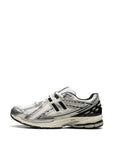 New Balance 1906R Sneakers