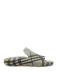 Burberry ered  rubber checkered stingray